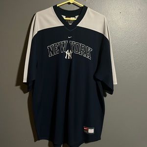 New York Yankees pullover Nike jersey